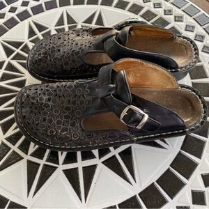 Alegria Breezy Slip on shoe clog